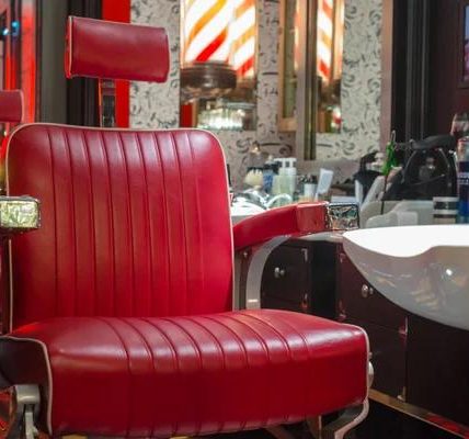 Boost Client Experience with Ergonomic Salon Chairs